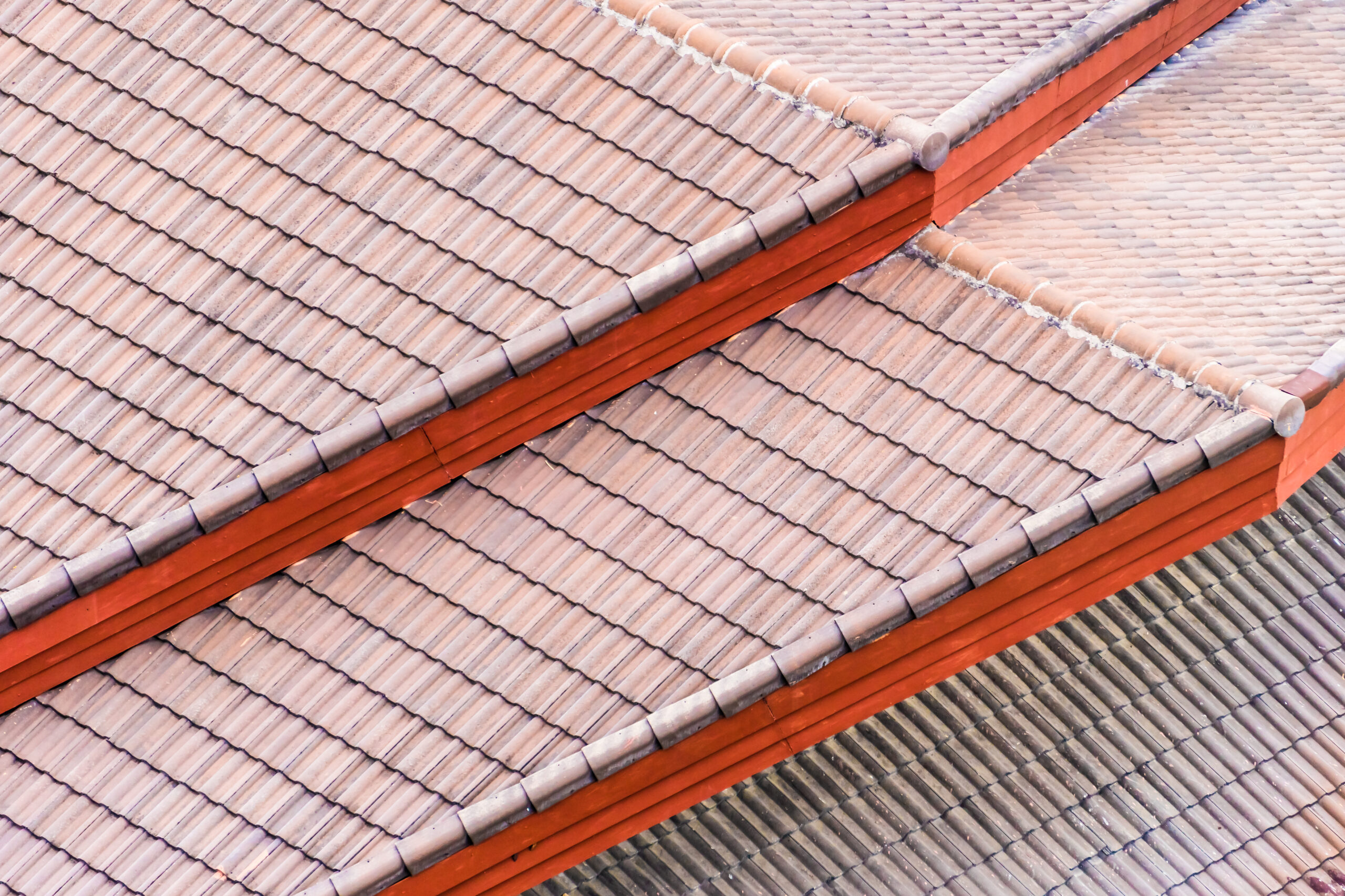 7 Commercial Building Roof Types for Your Business